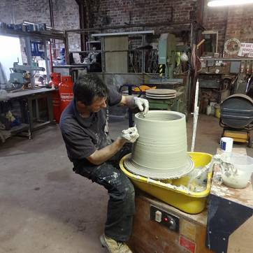 Chimney pot manufacture