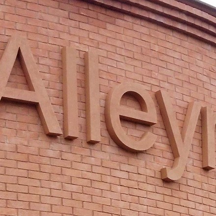 Alleyns School